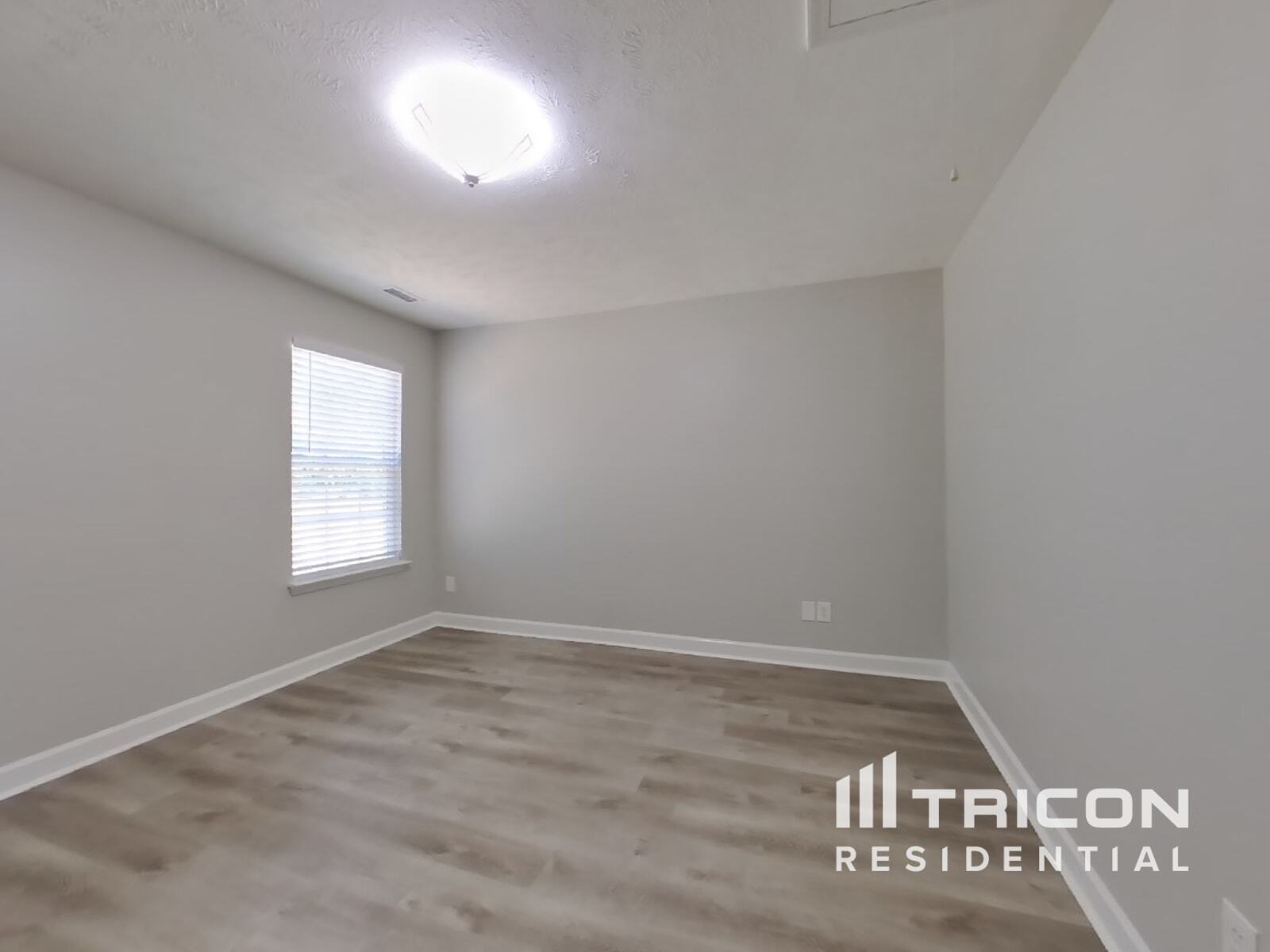 Building Photo - 645 Belgium Dr