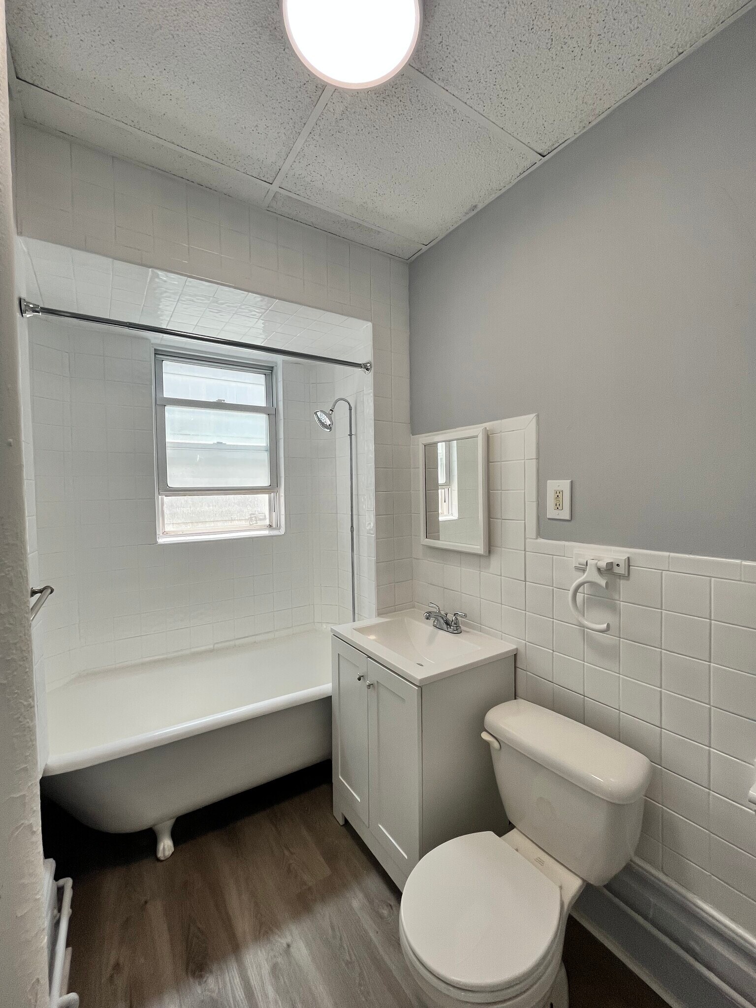 Building Photo - 289 Cator Ave