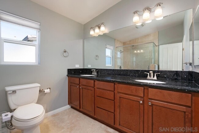 Building Photo - 3921 Oregon St