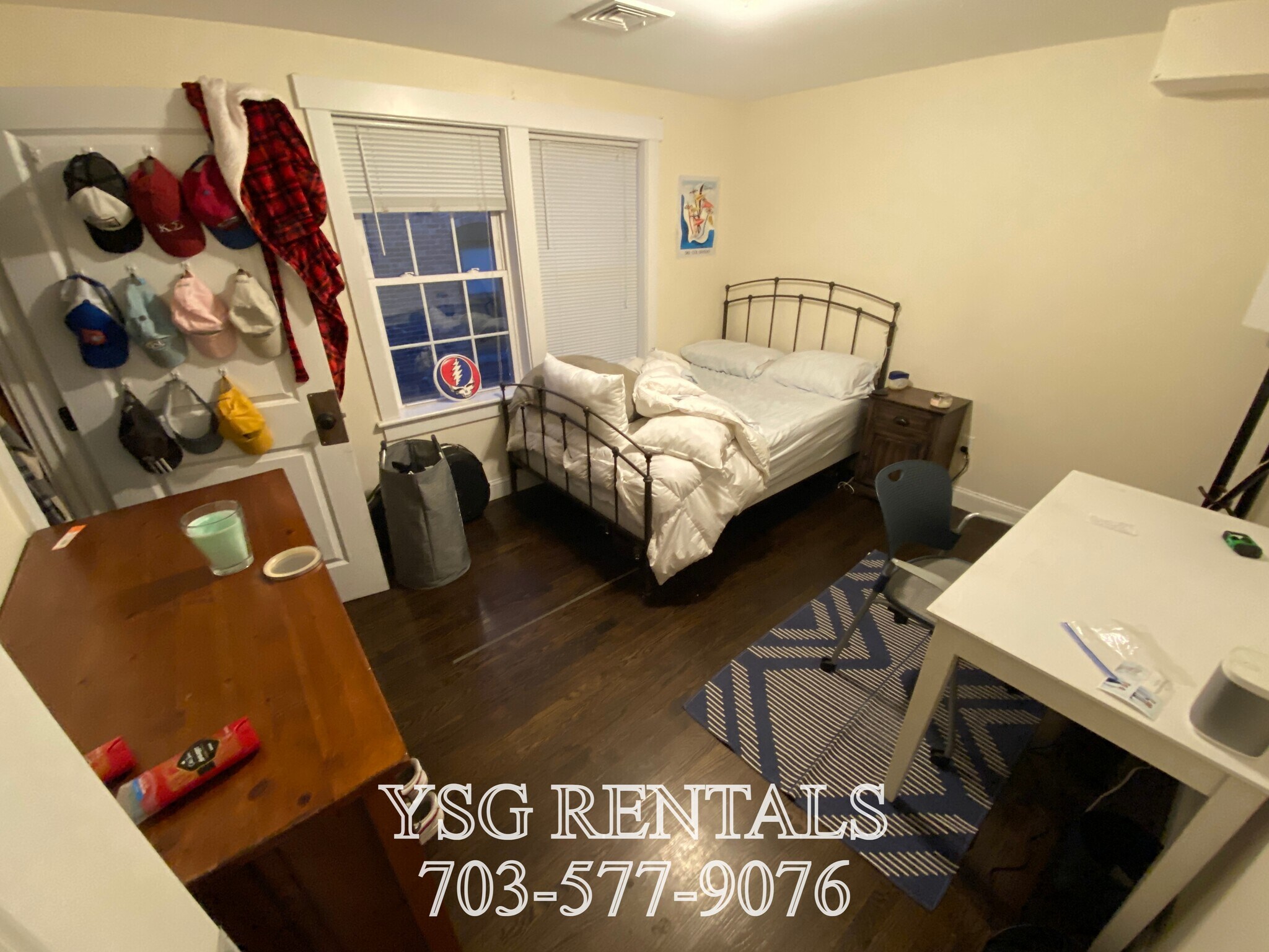 Building Photo - 27 Wait St