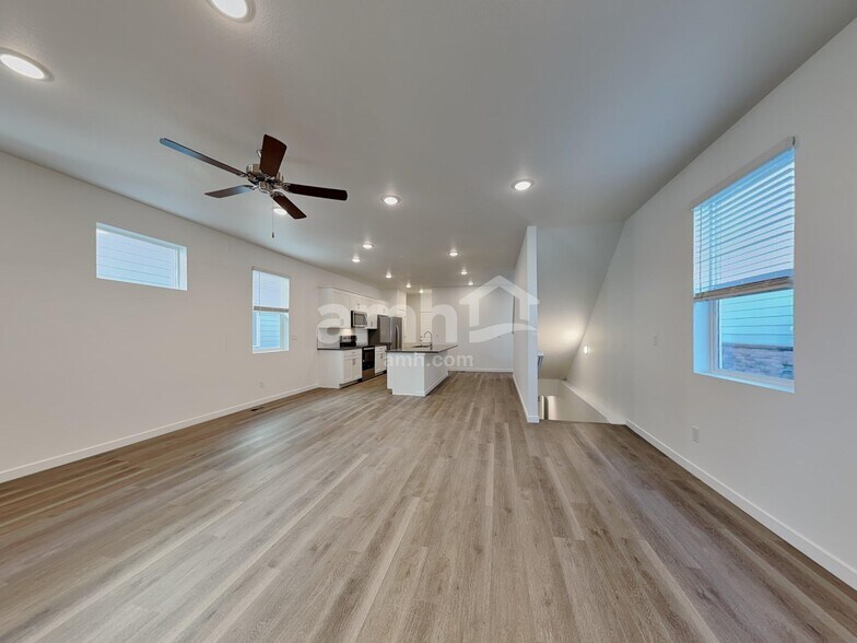 Building Photo - 23552 E 3rd Pl