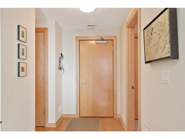 Building Photo - 1120 S 2nd St