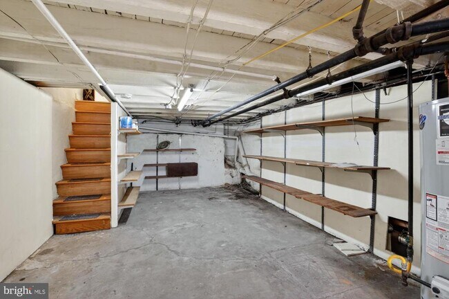 Building Photo - 1519 Emily St