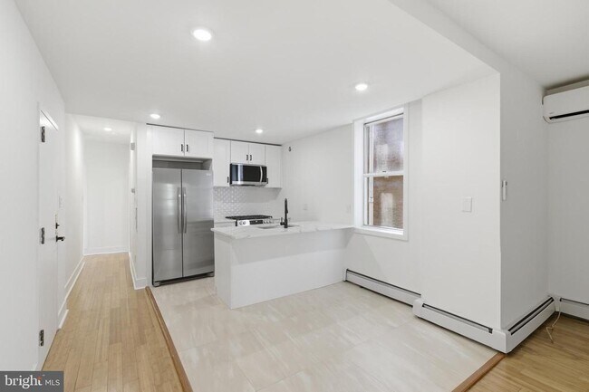 Building Photo - 5939 Drexel Rd