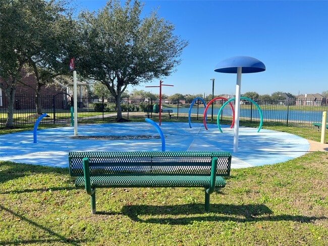 Building Photo - 9004 Sunrise Trail