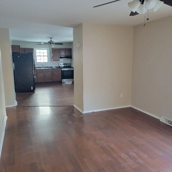 Building Photo - 25 Winthrop St