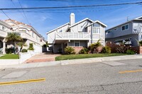 Building Photo - Bright & Spacious Redondo Beach Townhome –...