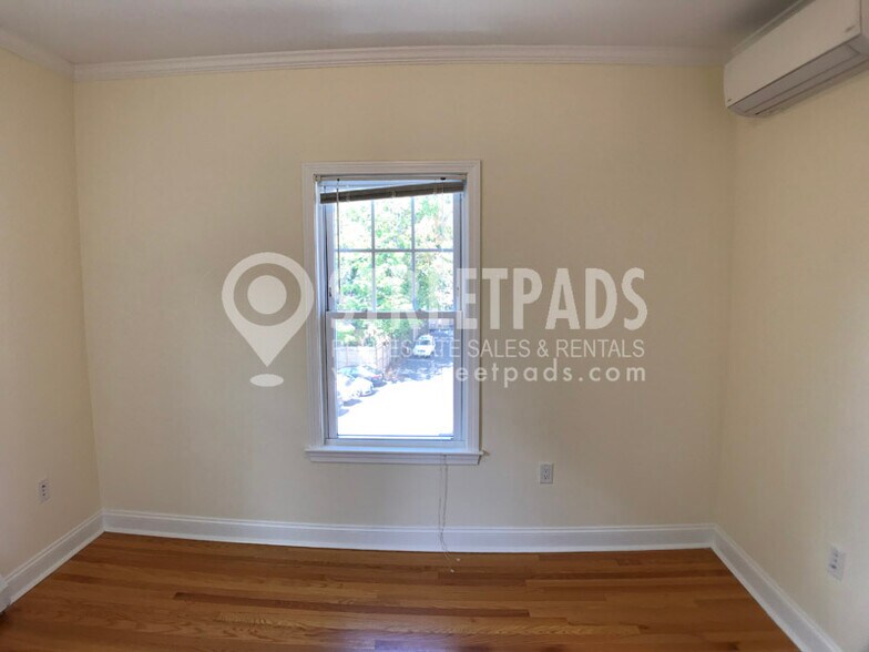 Building Photo - 65 Langdon St