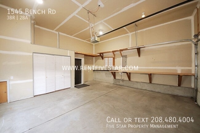 Building Photo - 1545 Bench Rd