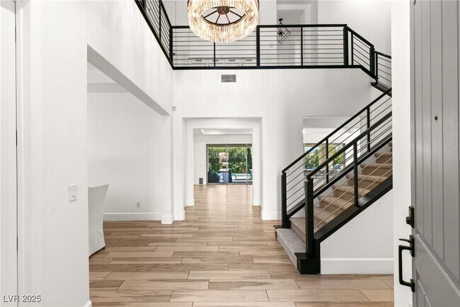 Building Photo - 4039 Villa Rafael Dr