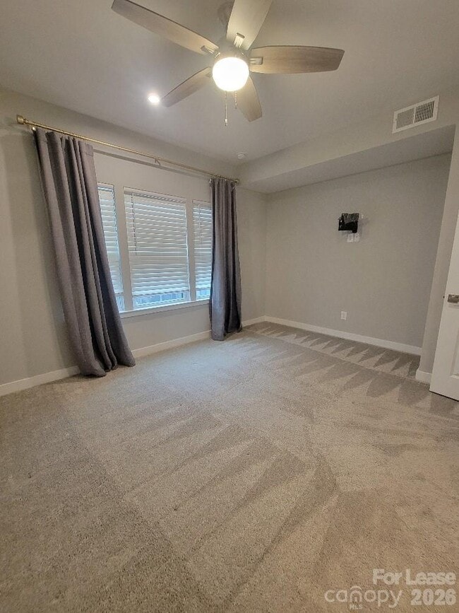 Building Photo - 3633 S Tryon St