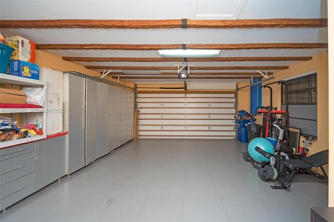 Building Photo - 9318 NW 50th Doral Cir S