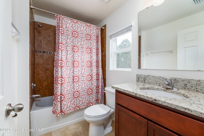 Building Photo - 632 Stonebriar Dr