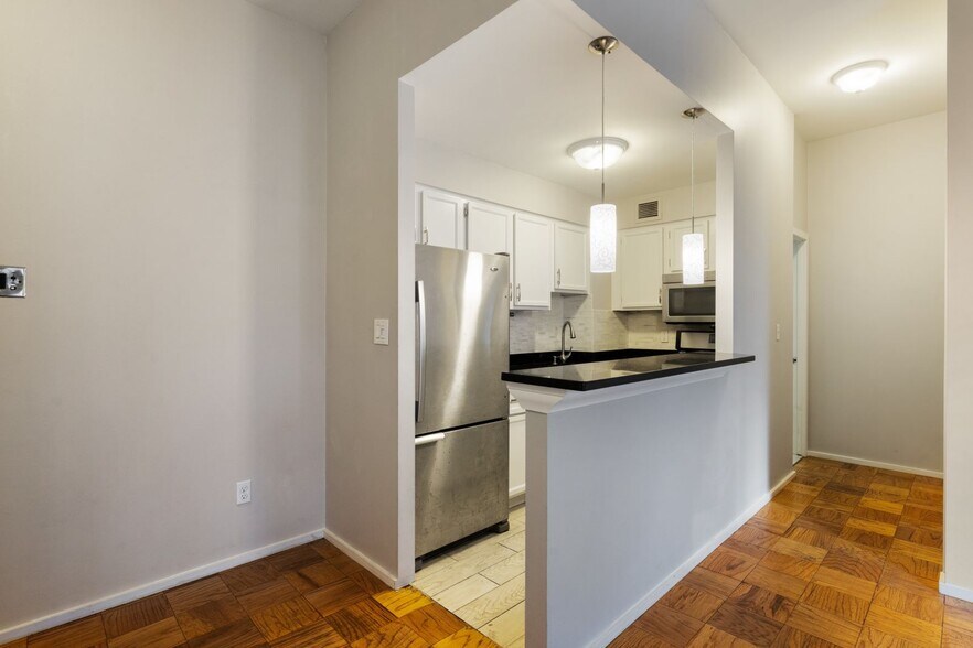 Building Photo - 27 Bowdoin St