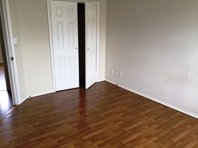 Building Photo - 2712 Melanie Dr
