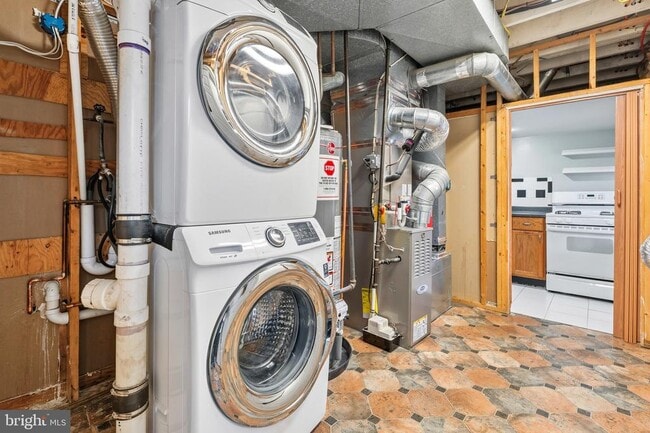 Building Photo - 9813 Cottrell Terrace