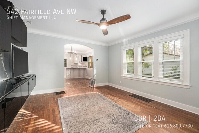 Building Photo - 542 Fairfield Ave NW