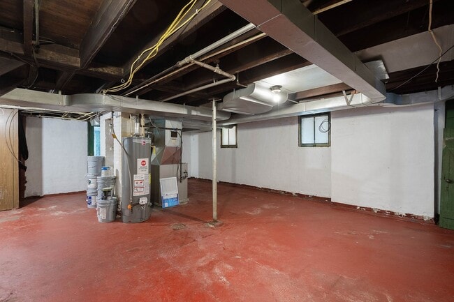 Building Photo - Stunning 3 bedroom home in Pittsburgh avai...