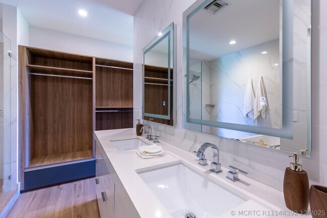 Building Photo - 14432 Rolling Rock Pl