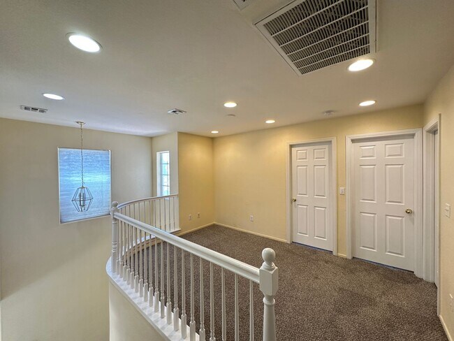 Building Photo - WINERIDGE