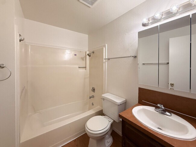 Building Photo - WILARK2535-2537