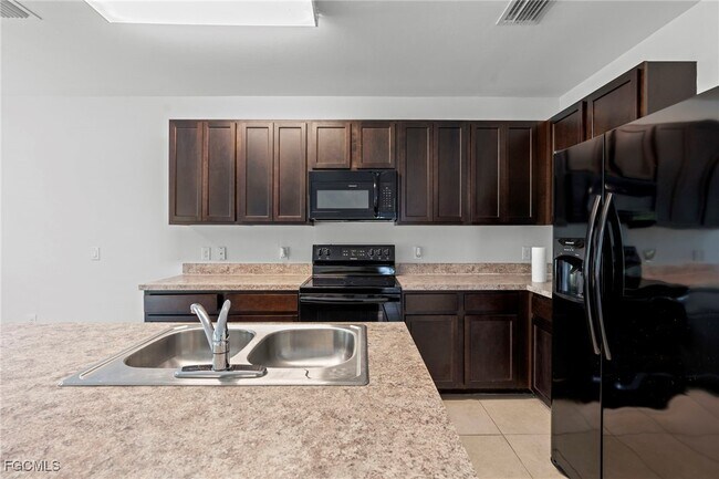 Building Photo - 2709 Loreto Ct