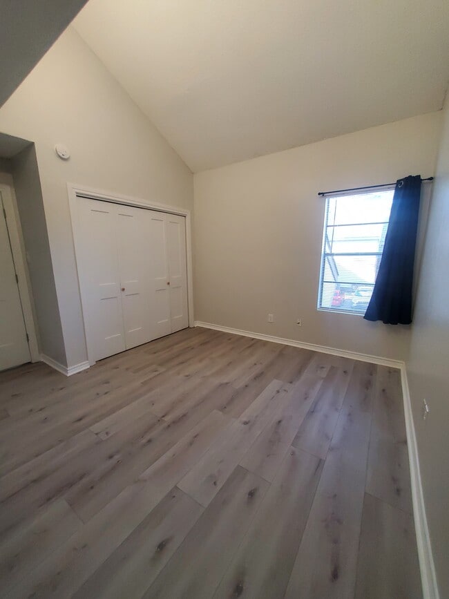 Building Photo - 12900 Walden Rd