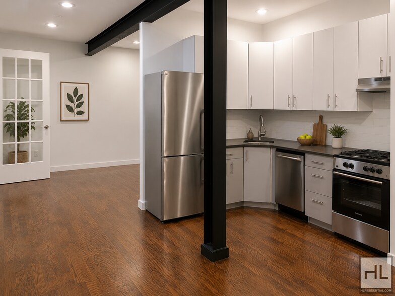 Building Photo - AVAILABLE AUGUST 1. / EASTERN PARKWAY 3-Bed Crown Heights
