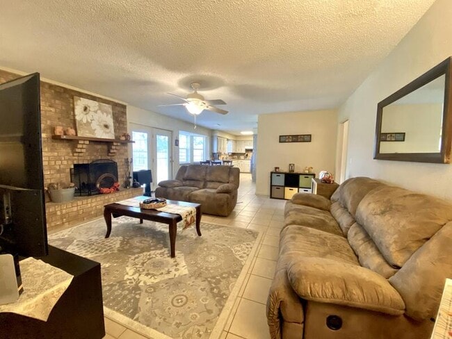 Building Photo - 5510 Greentree Ave