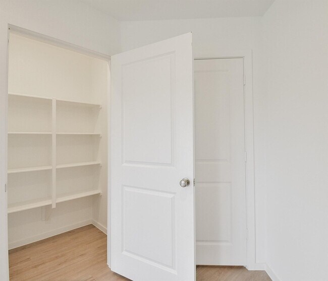 Building Photo - 18546 Cepagatti Dr