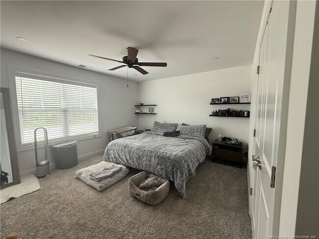 Building Photo - 211 NC-211