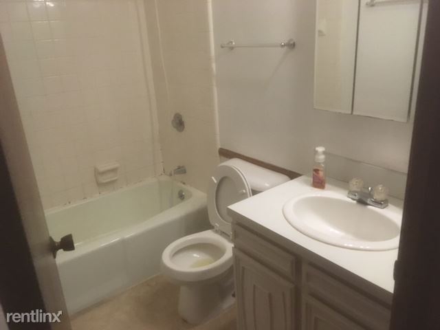 Building Photo - 2 br, 1 bath House - 2872 Wexford Dr