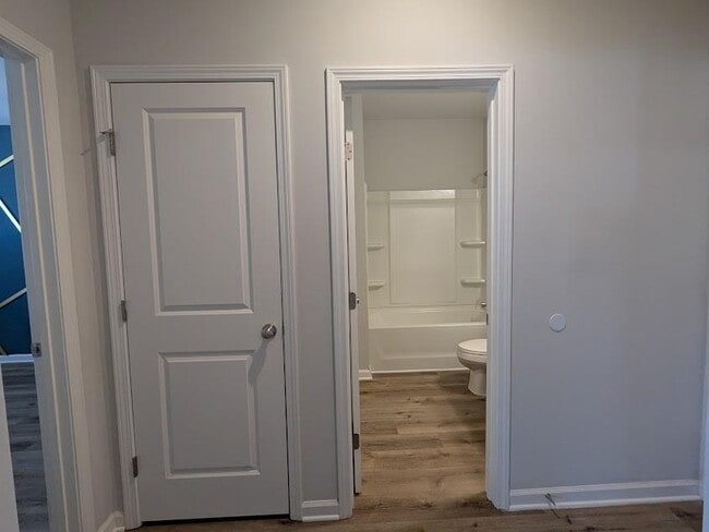 Building Photo - 2034 Britt Dr