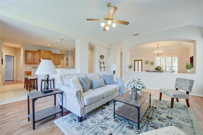 Building Photo - 22514 Jutewood Ln