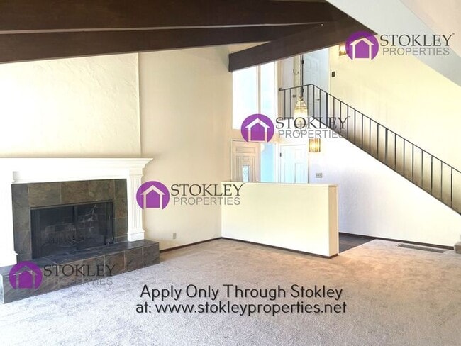 Building Photo - 137 Donna Maria Way