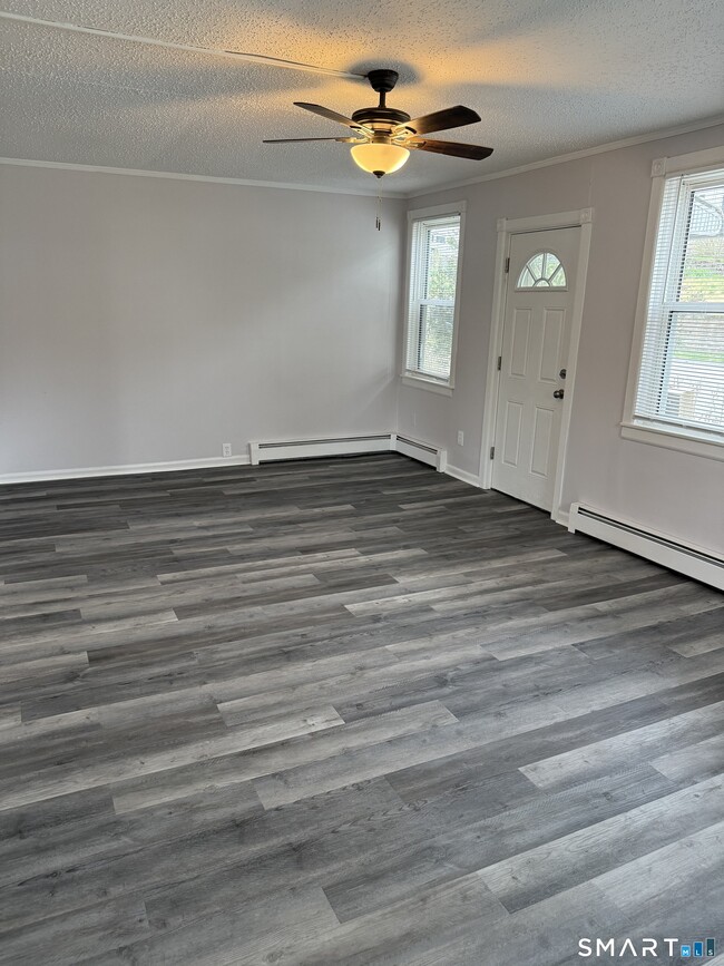 Building Photo - 192 High St