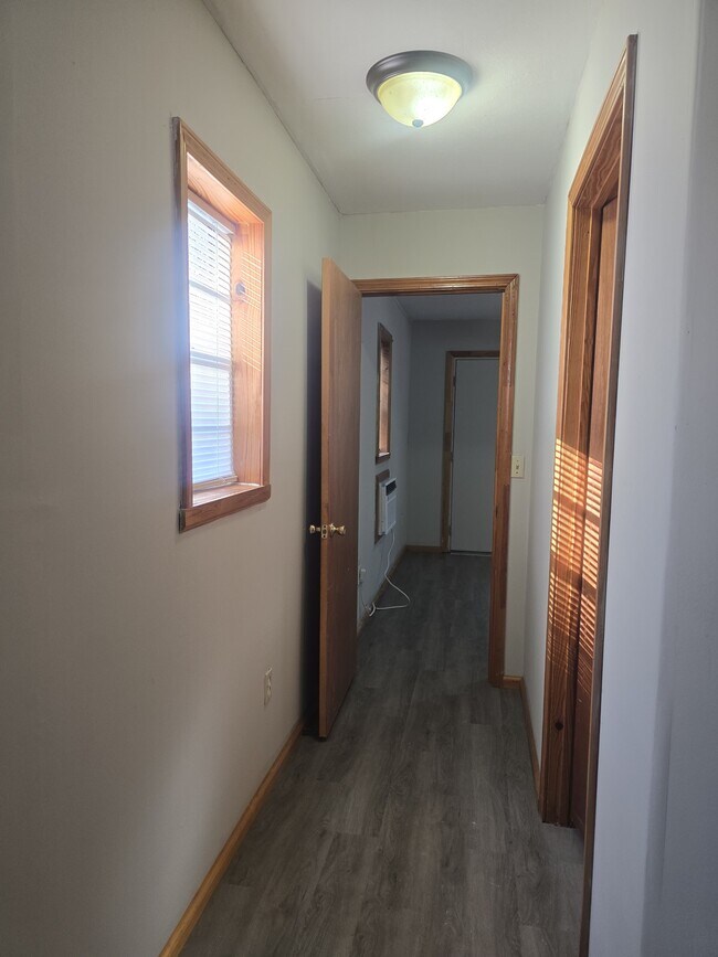 Building Photo - 9873 AR-352