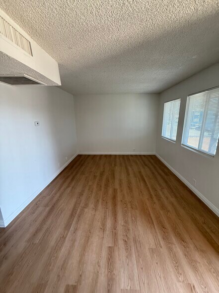 Building Photo - 2764 Conejo Dr