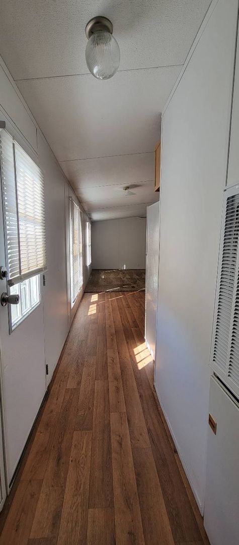 Building Photo - Ready to Move in