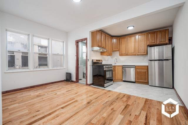 Primary Photo - 2 bedroom in BROOKLYN NY 11226