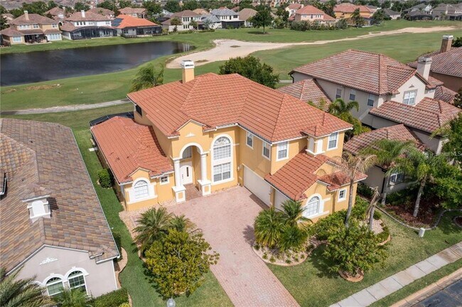 Building Photo - 2333 Pinehurst Ct