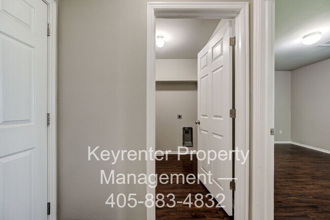 Building Photo - Gorgeous 3 Bed 2 Bath in Moore/SE OKC