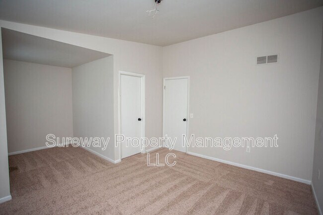 Building Photo - 137 Brent Ct