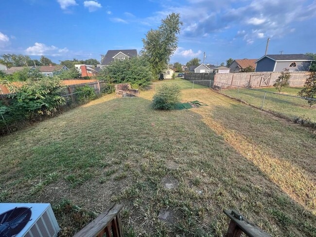 Building Photo - 1622 25th Ave N