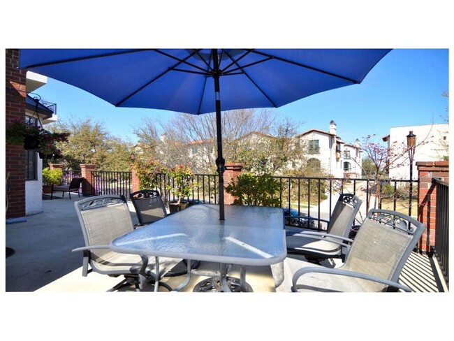 Primary Photo - Fabulous two bedroom two bath condo locate...