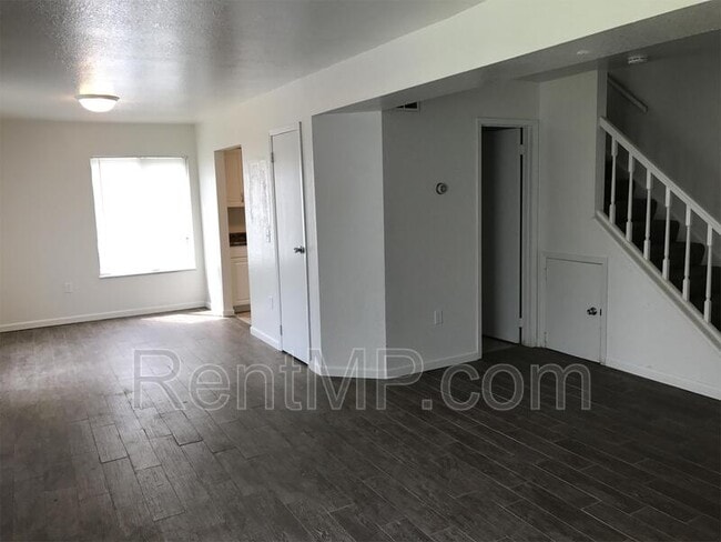 Building Photo - 1825 South Dr