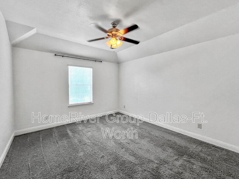 Building Photo - 608 Cherry Spring Dr