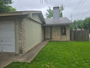 Building Photo - 420 Vista W Ct