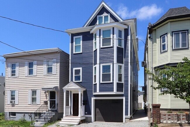 Building Photo - 76 Horace St