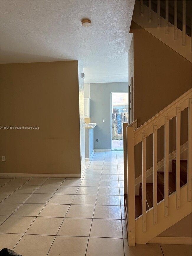 Building Photo - 12433 SW 125th Terrace